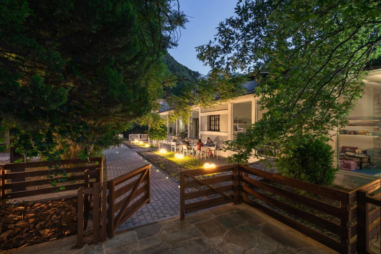 Κonitsa Gefyri Hotel โคนิทซา ภายนอก รูปภาพ
