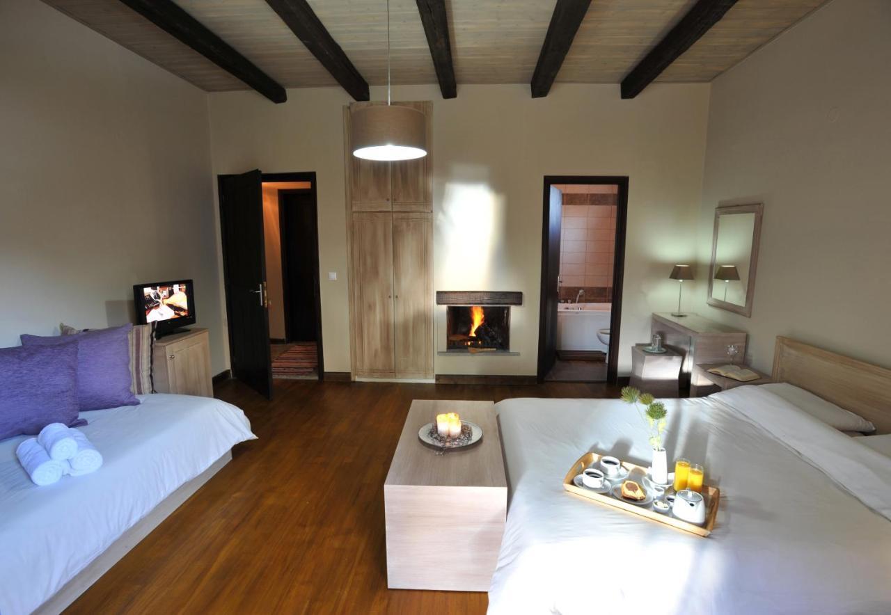 Κonitsa Gefyri Hotel โคนิทซา ภายนอก รูปภาพ