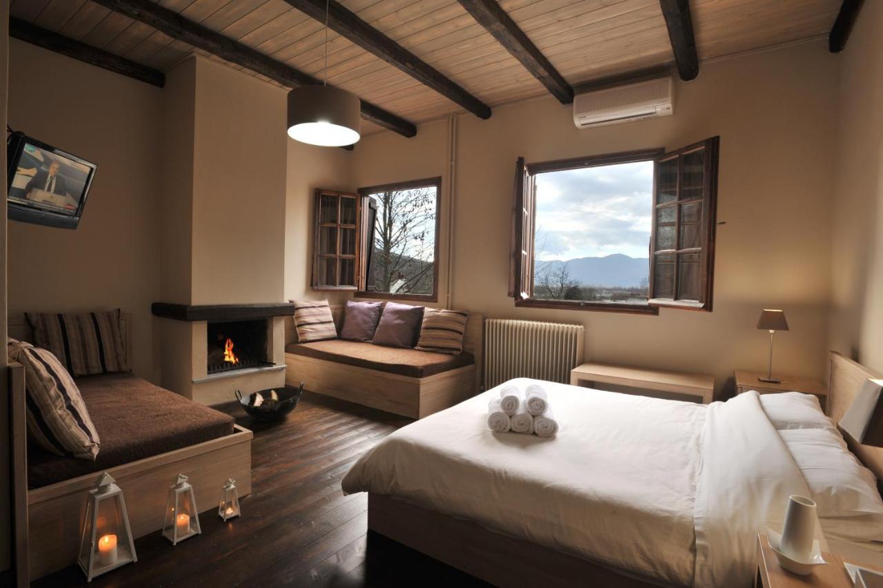 Κonitsa Gefyri Hotel โคนิทซา ภายนอก รูปภาพ
