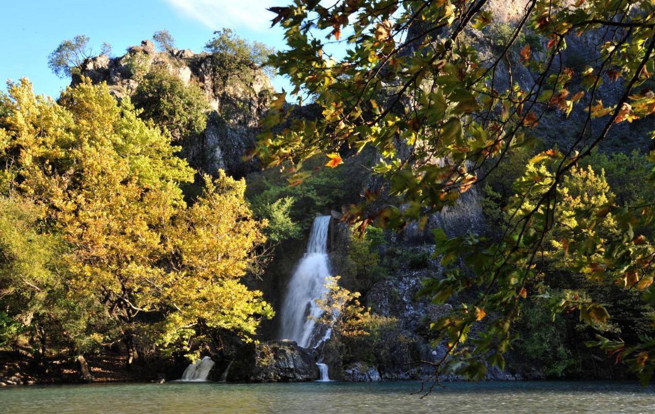 Κonitsa Gefyri Hotel โคนิทซา ภายนอก รูปภาพ